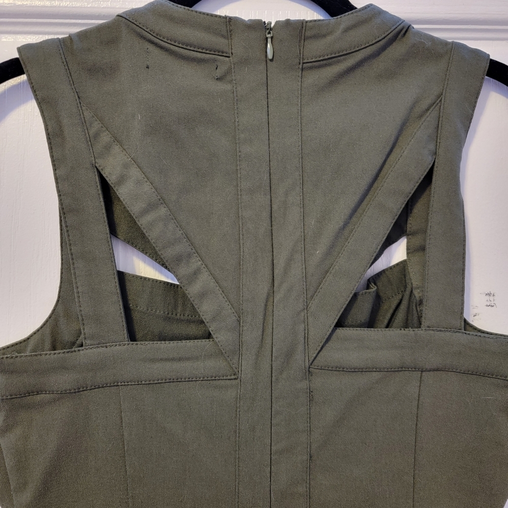 Cutout Caged Dress - Picture 4 of 5